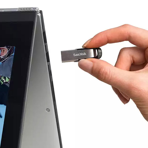 SanDisk Ultra Flair 256GB USB 3.0 Pen Drive
